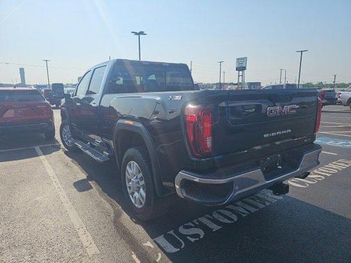 2023 GMC Sierra 2500 SLT