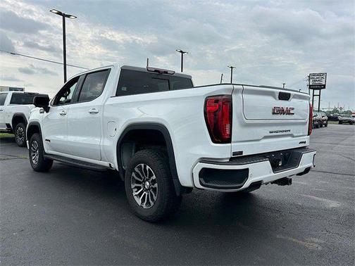 2021 GMC Sierra 1500 AT4