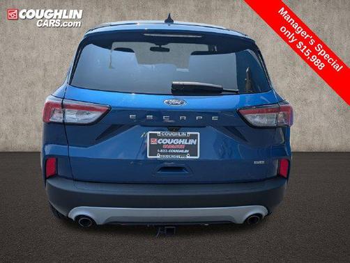 Atlas Blue Metallic 2022 Ford Escape SE