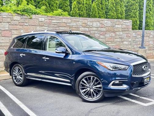 2017 INFINITI QX60 Base