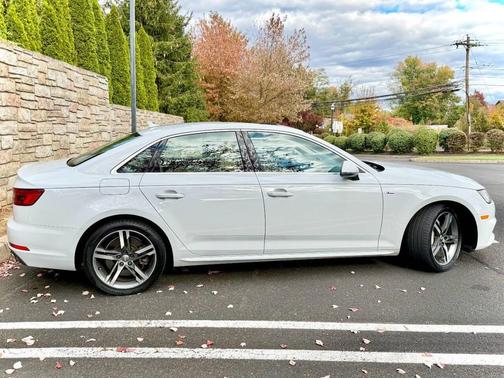 2017 Audi A4 2.0T Premium Plus
