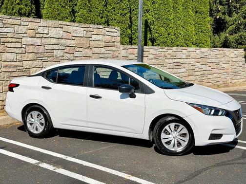2020 Nissan Versa 1.6 S