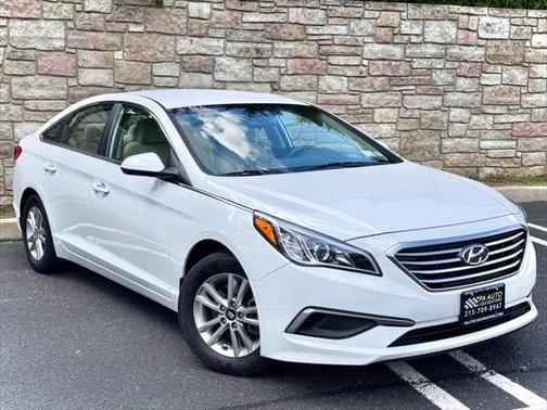 2017 Hyundai SONATA SE