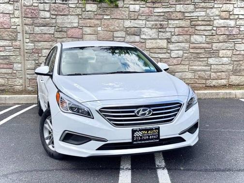 2017 Hyundai SONATA SE