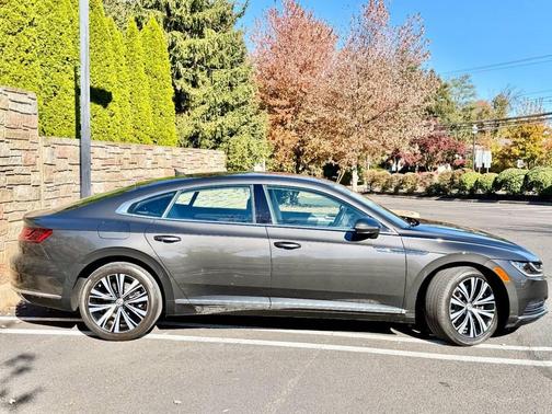 2019 Volkswagen Arteon 2.0T SE 4MOTION