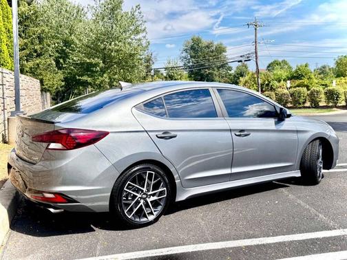 2019 Hyundai ELANTRA Sport
