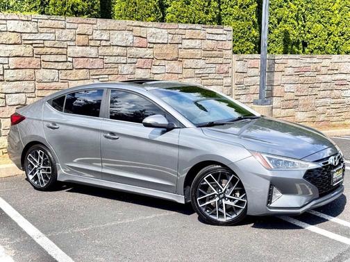 2019 Hyundai ELANTRA Sport