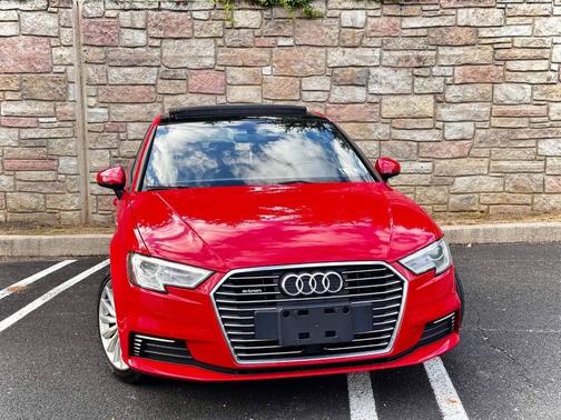 2017 Audi A3 e-tron 1.4T Premium