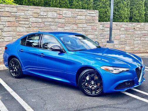 2021 Alfa Romeo Giulia Base