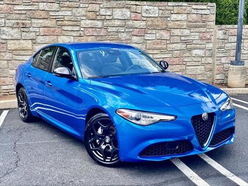2021 Alfa Romeo Giulia Base