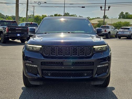 2023 Jeep Grand Cherokee SUMMIT