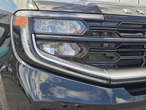 AGATE BLACK METALLIC 2025 Ford Expedition PLATINUM