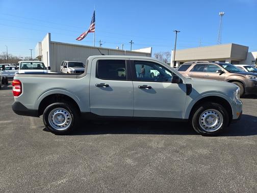 2023 Ford Maverick XL