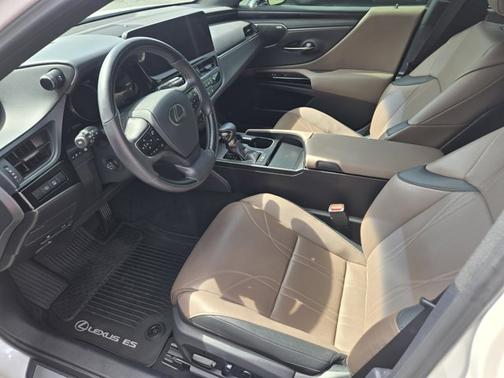 White Pearl 2024 Lexus ES 350 ULTRA LUXURY