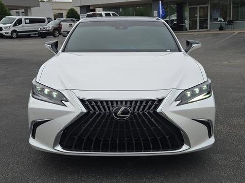White Pearl 2024 Lexus ES 350 ULTRA LUXURY