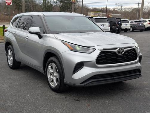 2022 Toyota Highlander L
