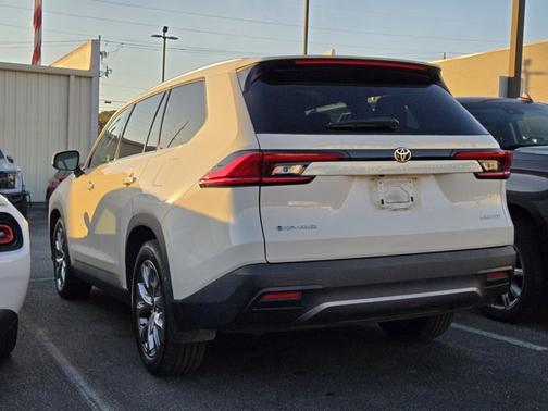 2024 Toyota Grand Highlander LIMITED