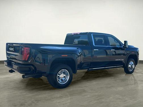 2026 GMC Sierra 3500 Denali