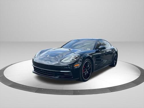 2018 Porsche Panamera 4S