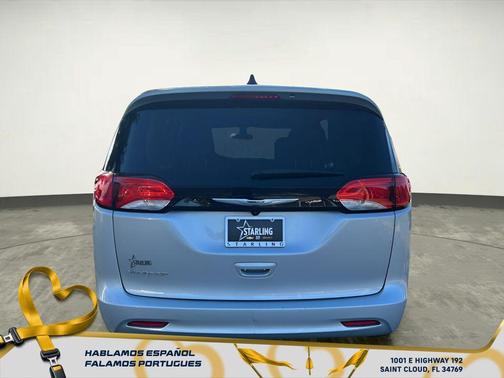 2022 Chrysler Voyager LX