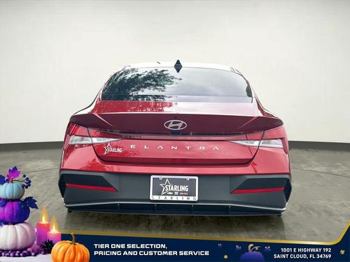 2024 Hyundai ELANTRA SE