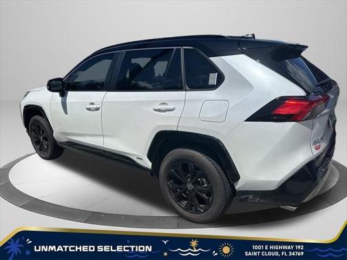 2024 Toyota RAV4 Hybrid SE