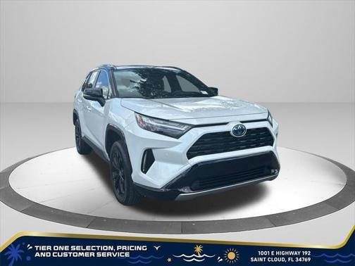 2024 Toyota RAV4 Hybrid SE