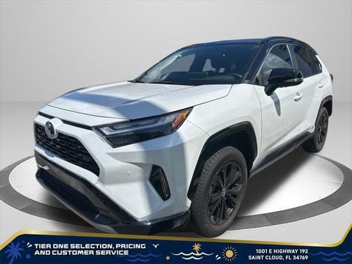 2024 Toyota RAV4 Hybrid SE