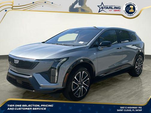 Argent Silver Metallic 2025 Cadillac OPTIQ Sport 2 AWD