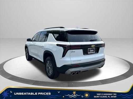 2025 Chevrolet Traverse LT