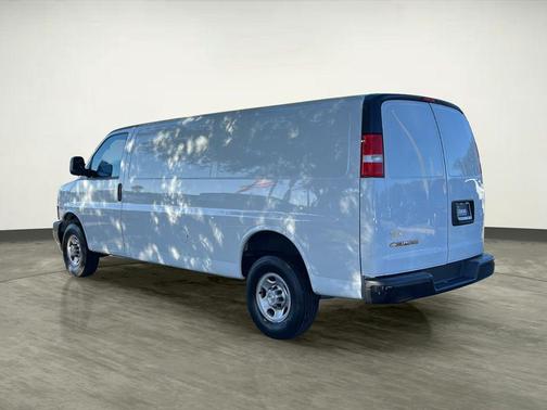 2023 Chevrolet Express 2500 RWD 2500 Extended Wheelbase WT