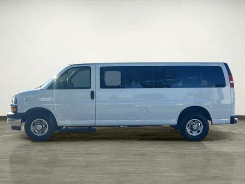 2018 Chevrolet Express 3500 LT