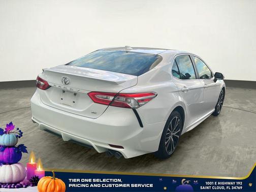 2020 Toyota Camry SE