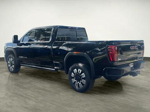 2024 GMC Sierra 2500 Denali