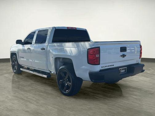 2018 Chevrolet Silverado 1500 Custom