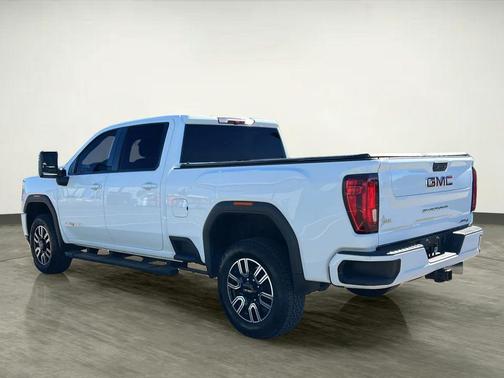 2022 GMC Sierra 2500 AT4