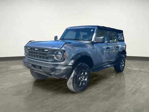 2021 Ford Bronco Base