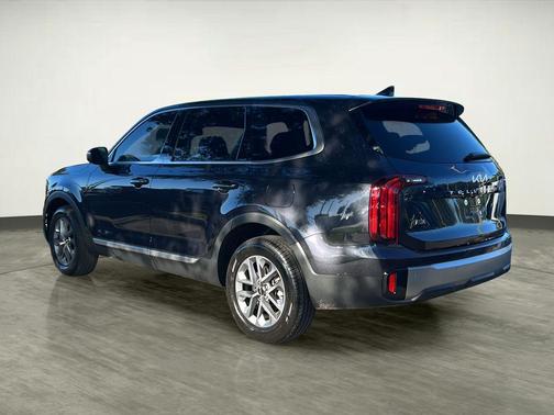 2025 Kia Telluride LX