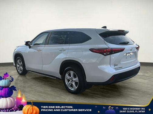 2022 Toyota Highlander LE