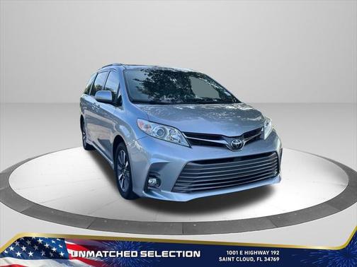 2020 Toyota Sienna XLE Premium