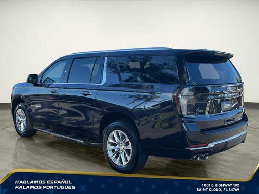 Dark Ash Metallic 2025 Chevrolet Suburban Premier