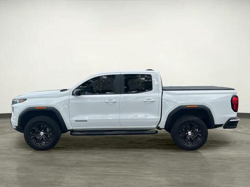 Summit White 2024 GMC Canyon Elevation