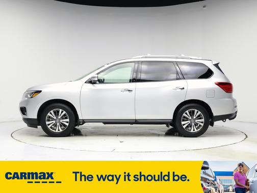 2019 Nissan Pathfinder S