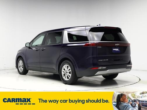 2022 Kia Carnival LX