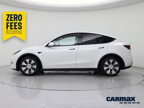 Silver 2023 Tesla Model Y Long Range
