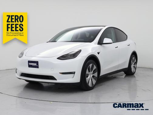 Silver 2023 Tesla Model Y Long Range