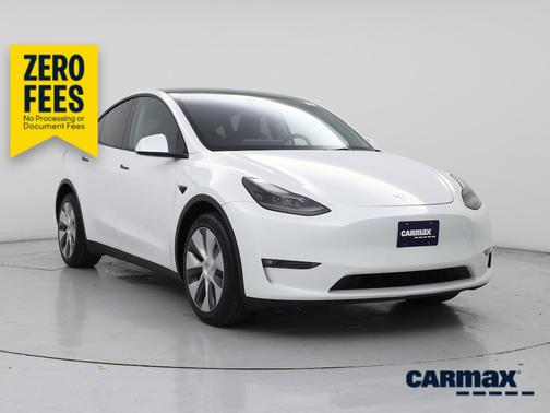 Silver 2023 Tesla Model Y Long Range
