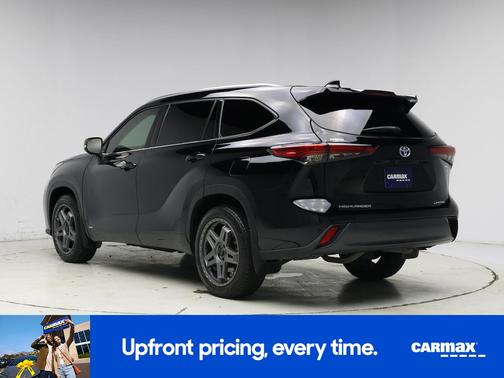Black 2023 Toyota Highlander Hybrid Limited
