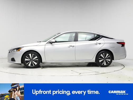 Silver 2021 Nissan Altima SV