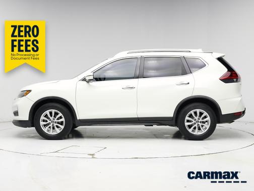 White 2020 Nissan Rogue SV